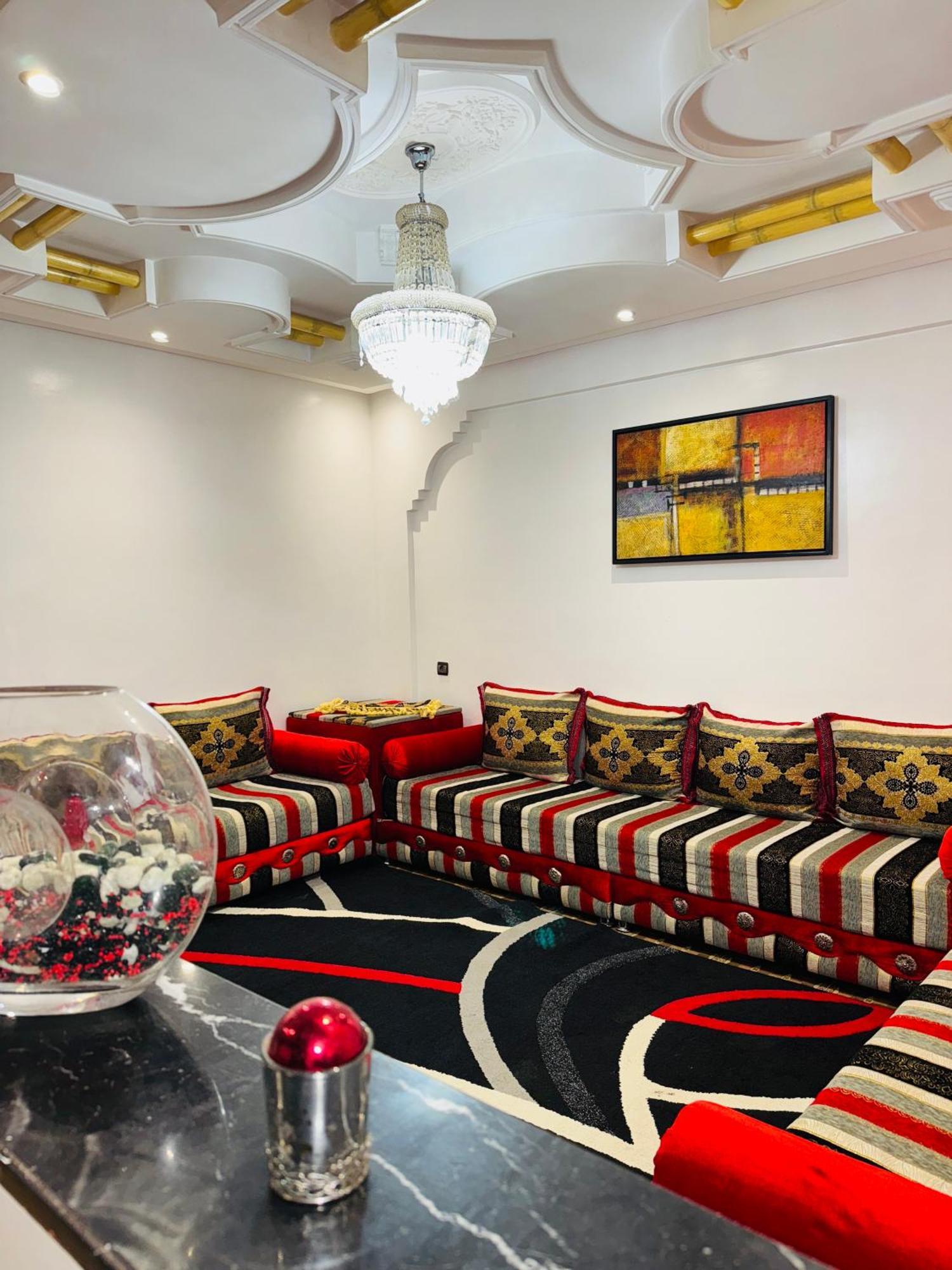 Touche Rouge Chic Apartment Marrakesh
